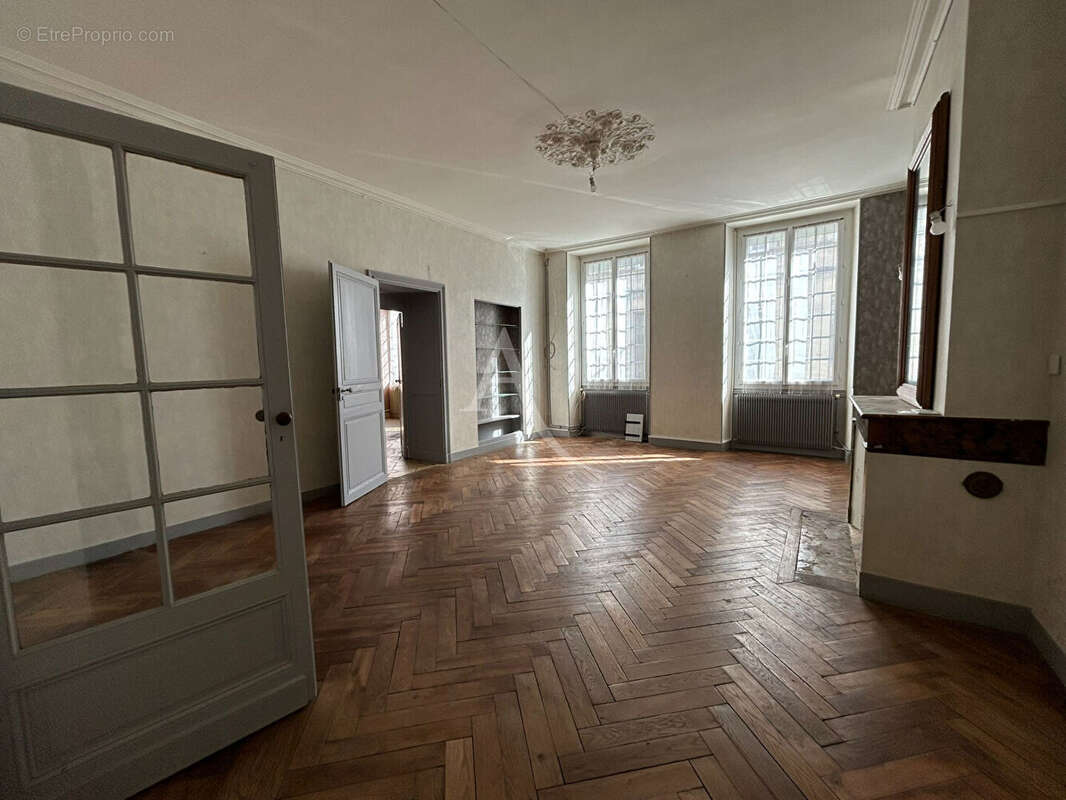 Maison à SAINT-MEDARD-EN-JALLES