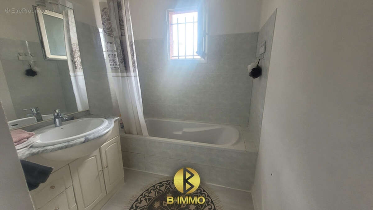 Maison à SAINT-MAURICE-L'EXIL