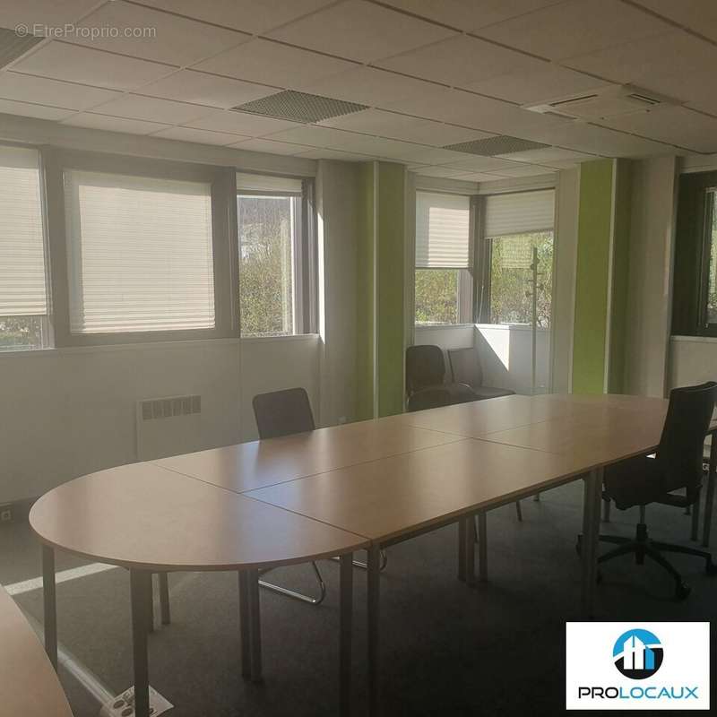 Commerce à SEYSSINET-PARISET