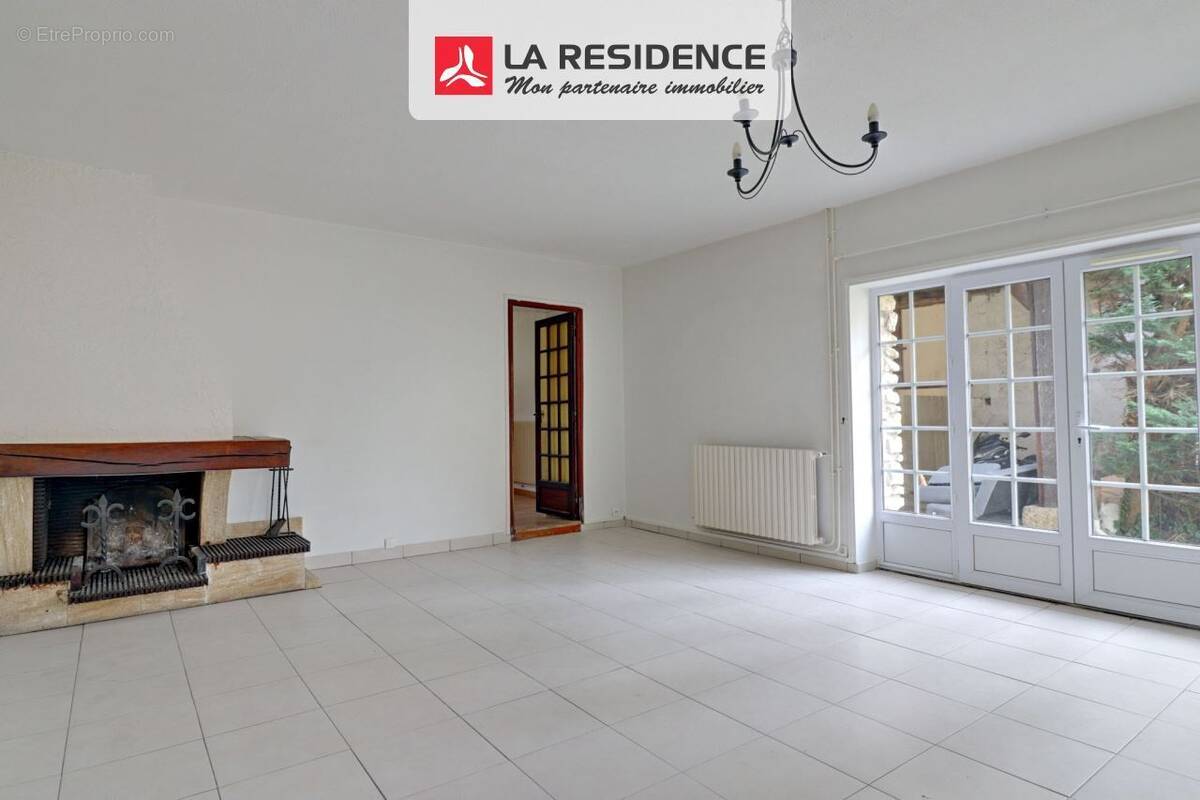 Appartement à MAREIL-SUR-MAULDRE