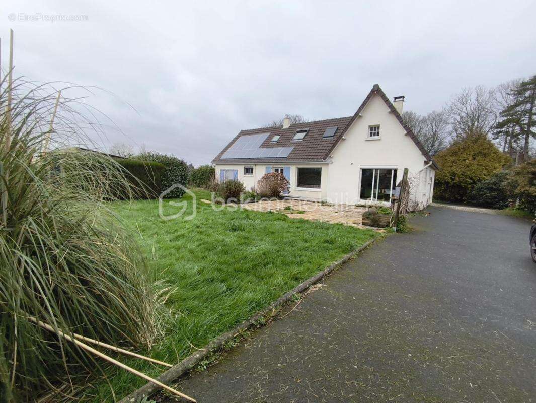 Maison à PICAUVILLE