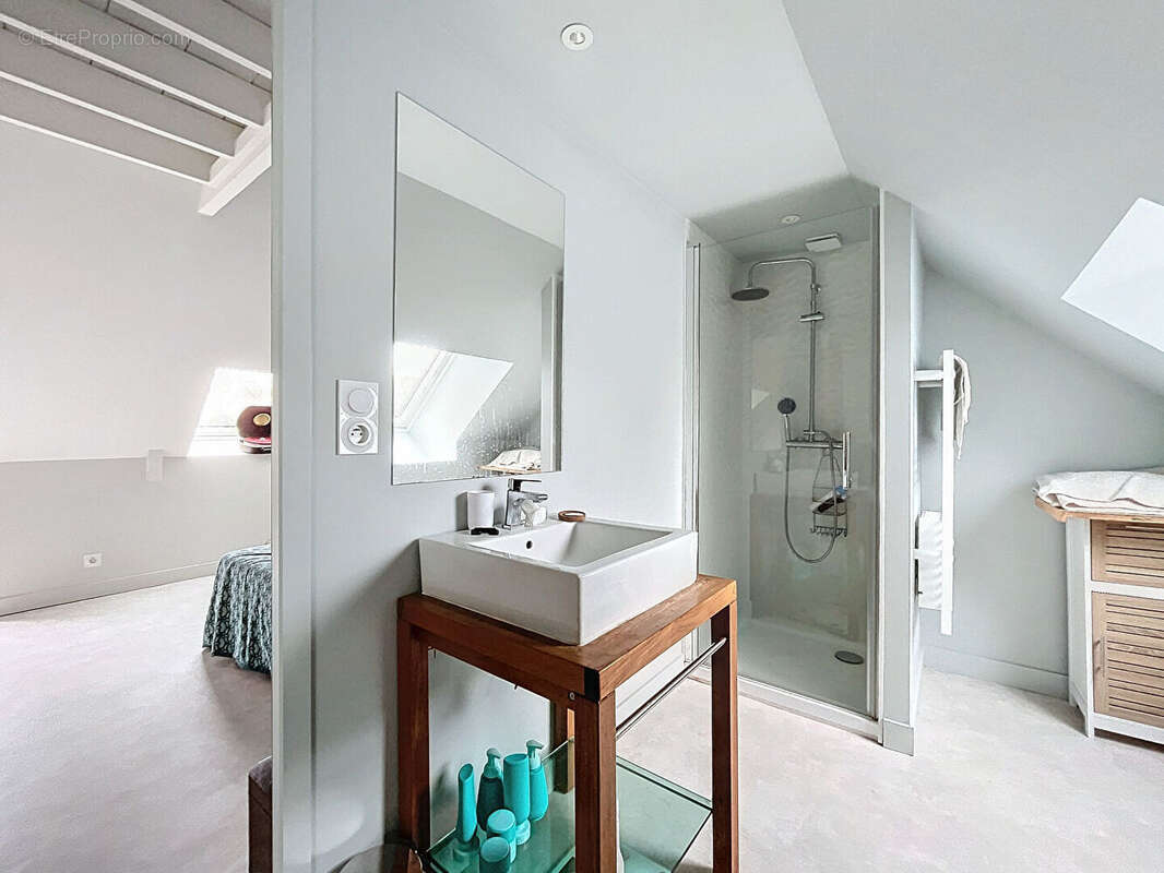 Maison à MINIAC-MORVAN