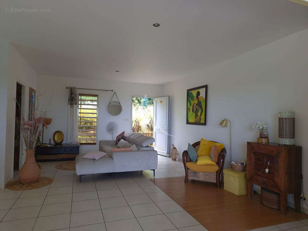 NOUVEAU: villa Trinité T5 + dépendance, carbet et piscine. - photo 3