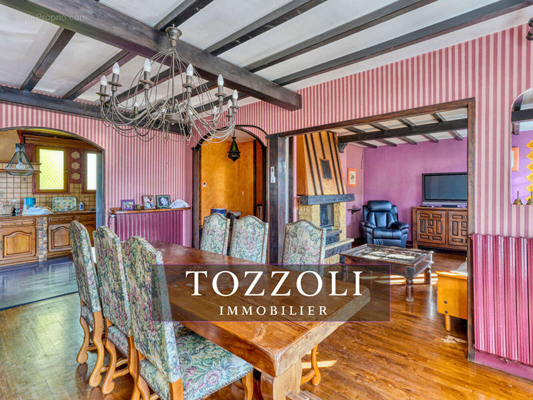 Maison à SAINT-QUENTIN-FALLAVIER