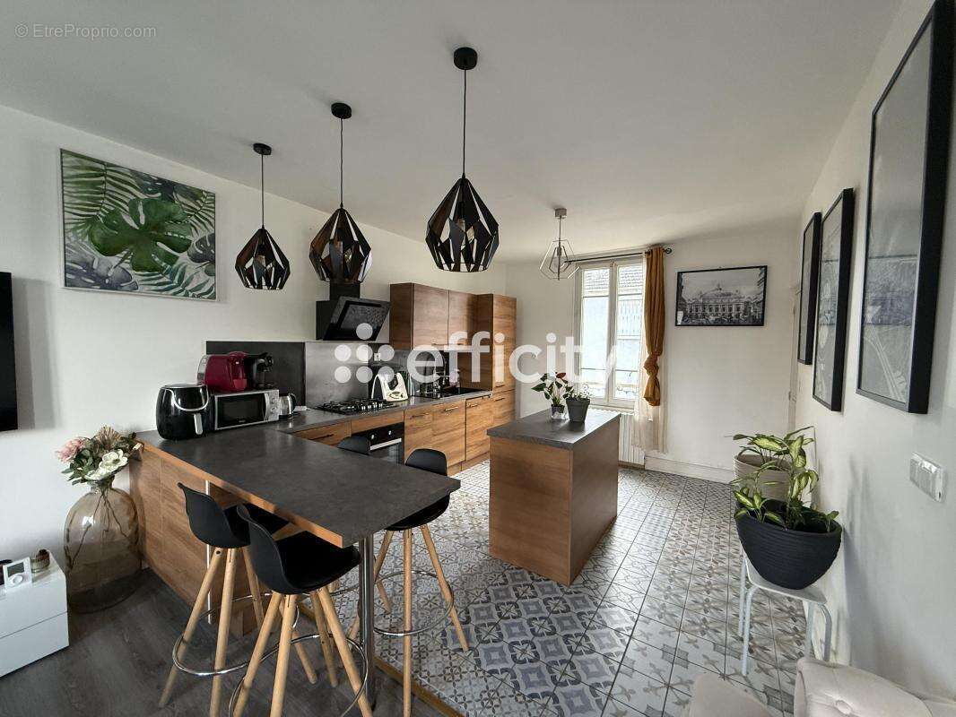 Maison à NOGENT-SUR-OISE