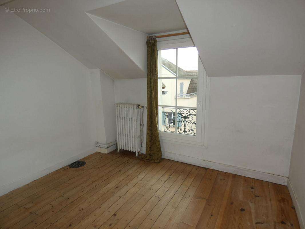 Maison à MANTES-LA-JOLIE