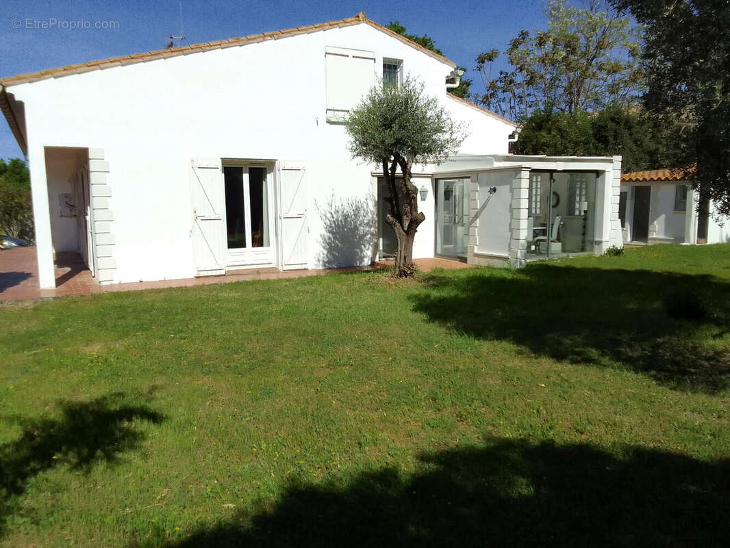 Maison 181 m² à Vinassan  - photo 2