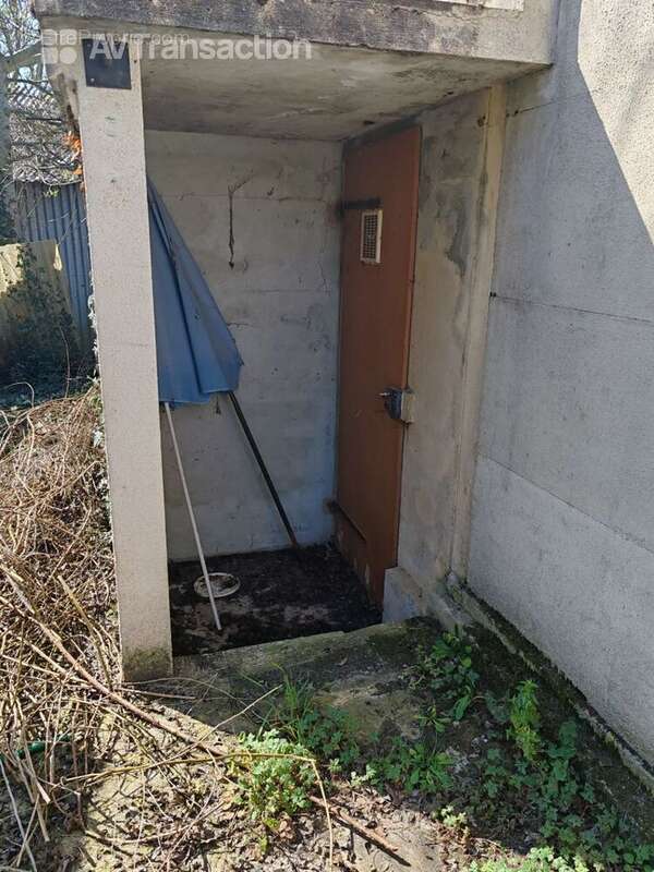 Maison à ARCOMPS