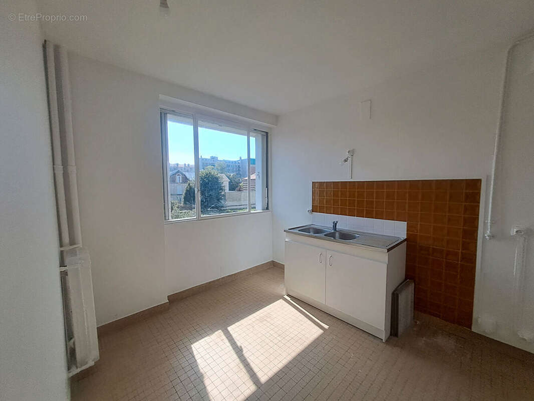 Appartement à MONTROUGE