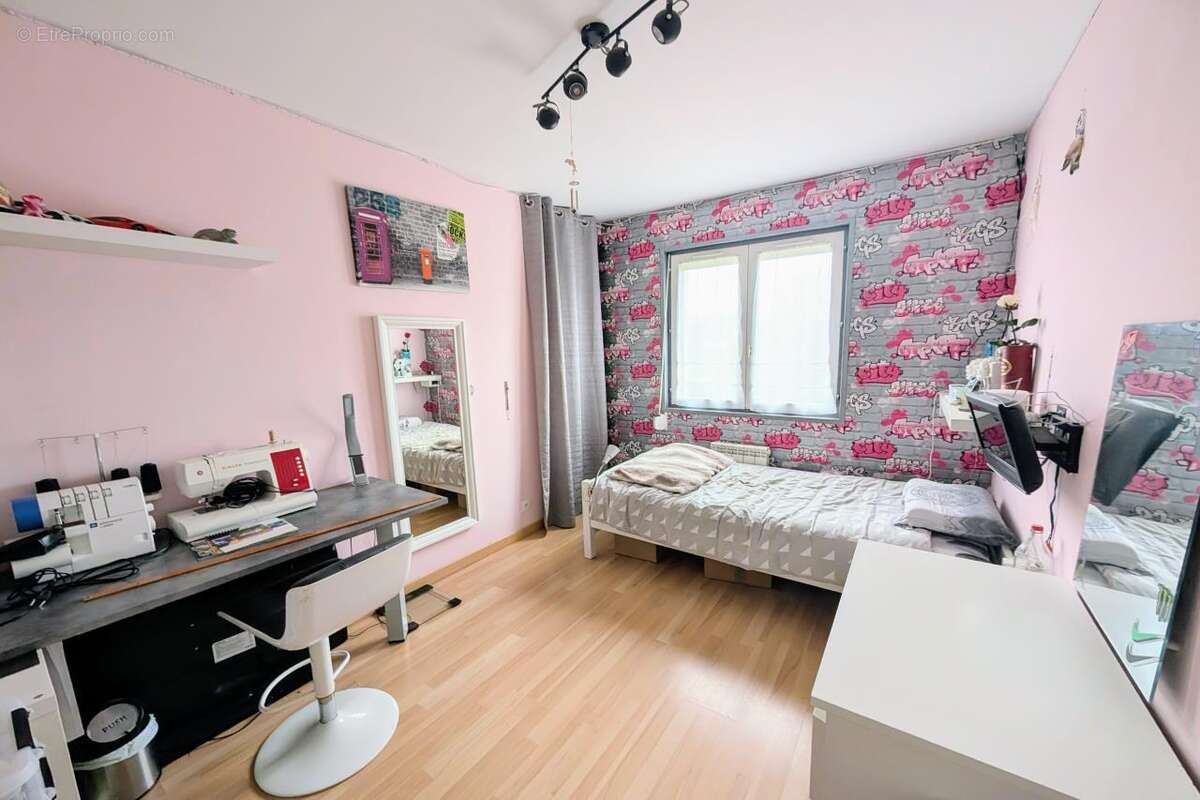 Maison à LAMARCHE-SUR-SAONE