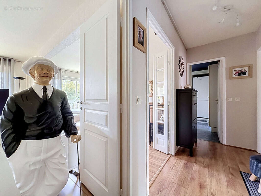 Appartement à ELANCOURT