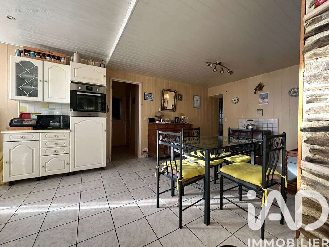Maison 138 m² à Sallen  - photo 3