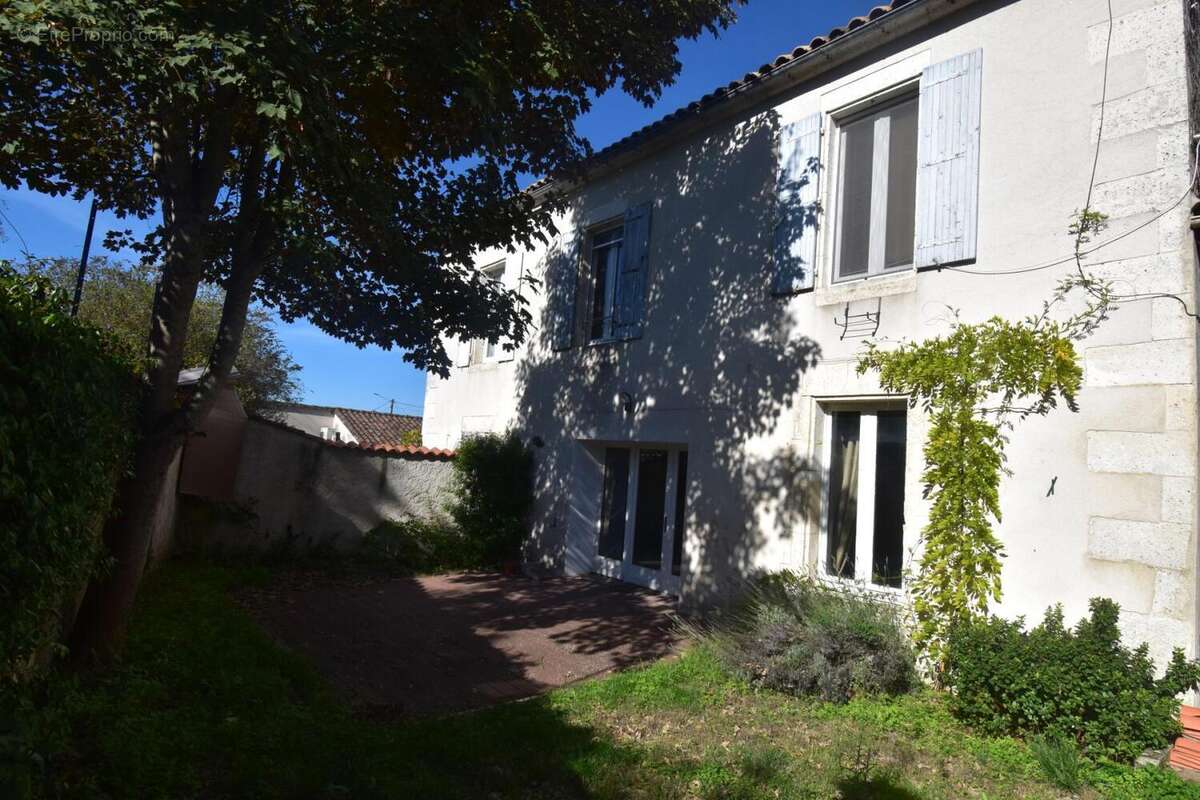 DSC_0002 - Maison à L'ISLE-D'ESPAGNAC