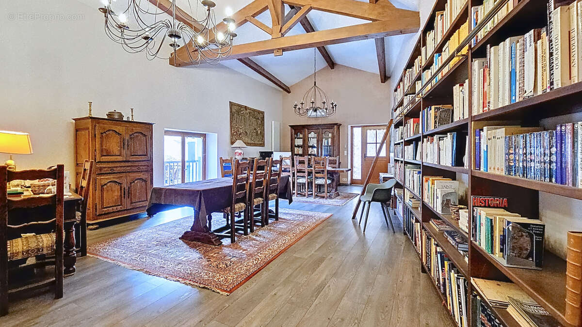 Maison à CORDES-SUR-CIEL