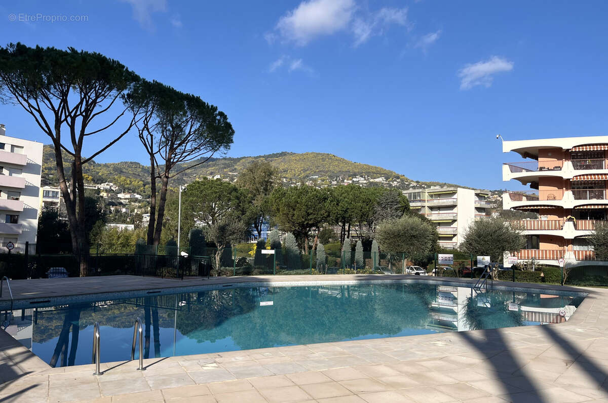 Appartement à MANDELIEU-LA-NAPOULE