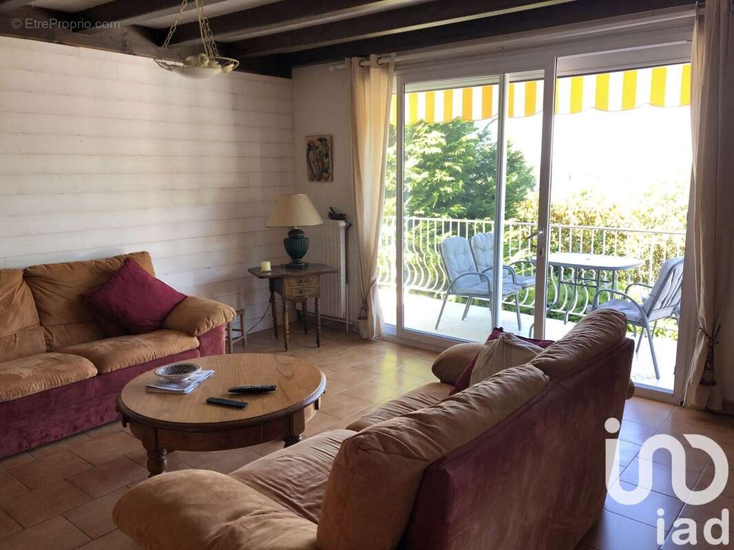 Photo 3 - Maison à CREUZIER-LE-VIEUX