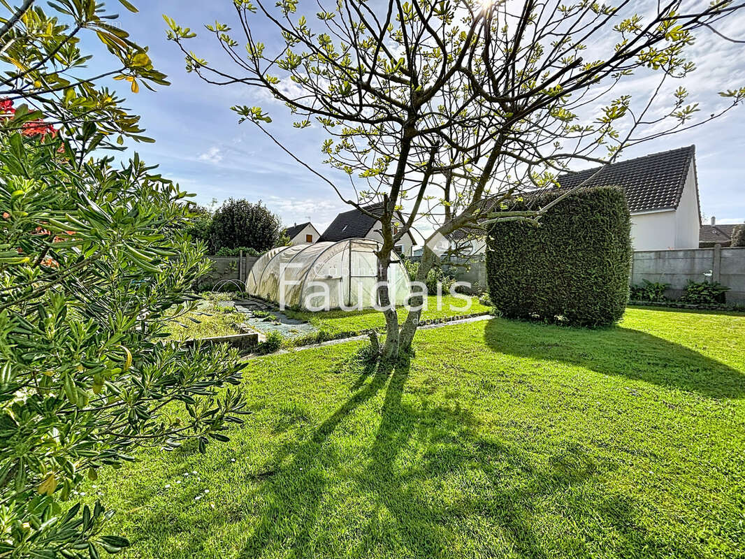 Maison à ISIGNY-SUR-MER
