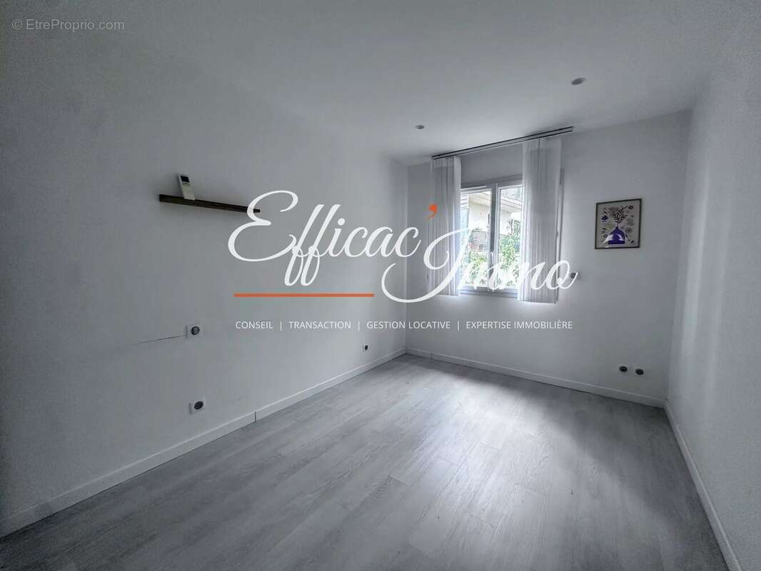 Bien à usage mixte de 154,51 m² avec garage, jardin et prestations haut de gamme - photo 6
