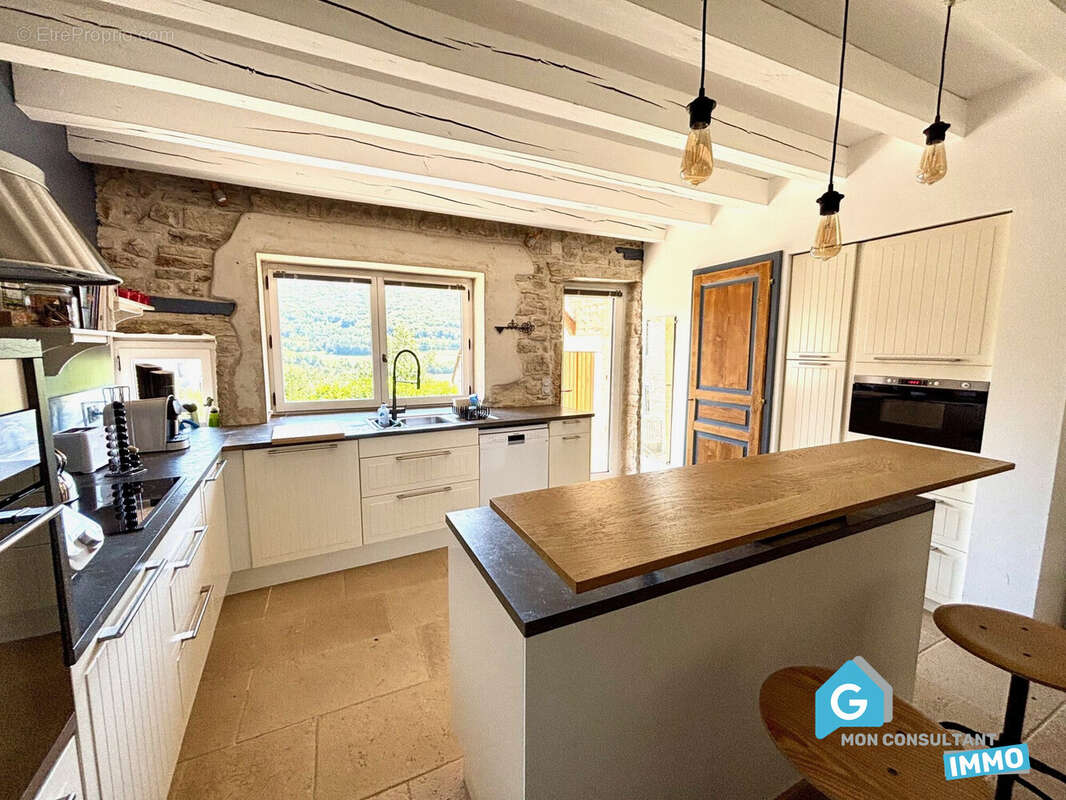 Maison à CURTIL-VERGY