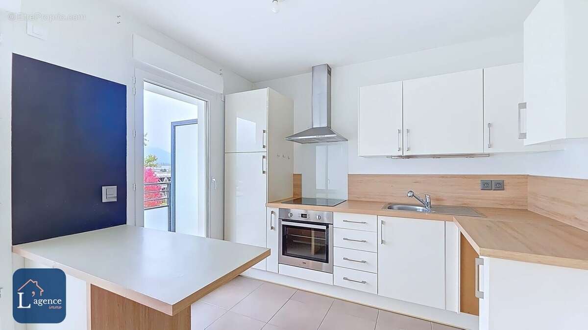 Appartement à SAINT-GENIS-POUILLY