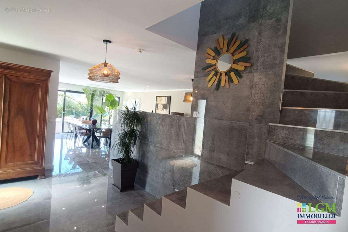 Maison à VAISON-LA-ROMAINE