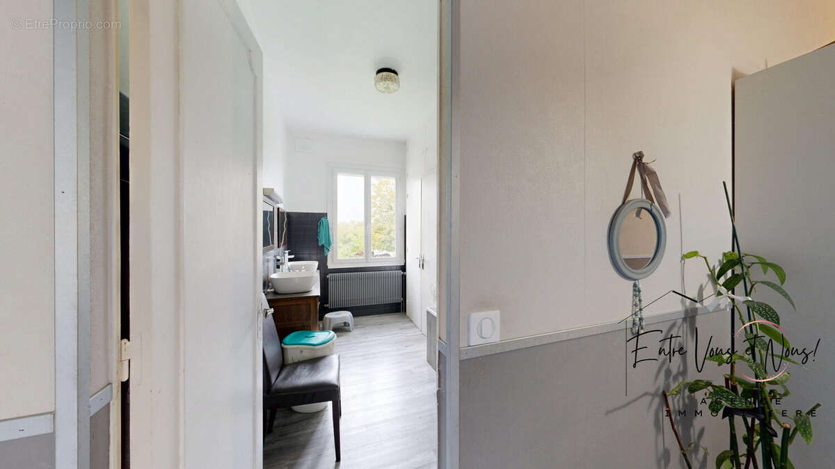 SALLE DE BAIN - Maison à BAZAS