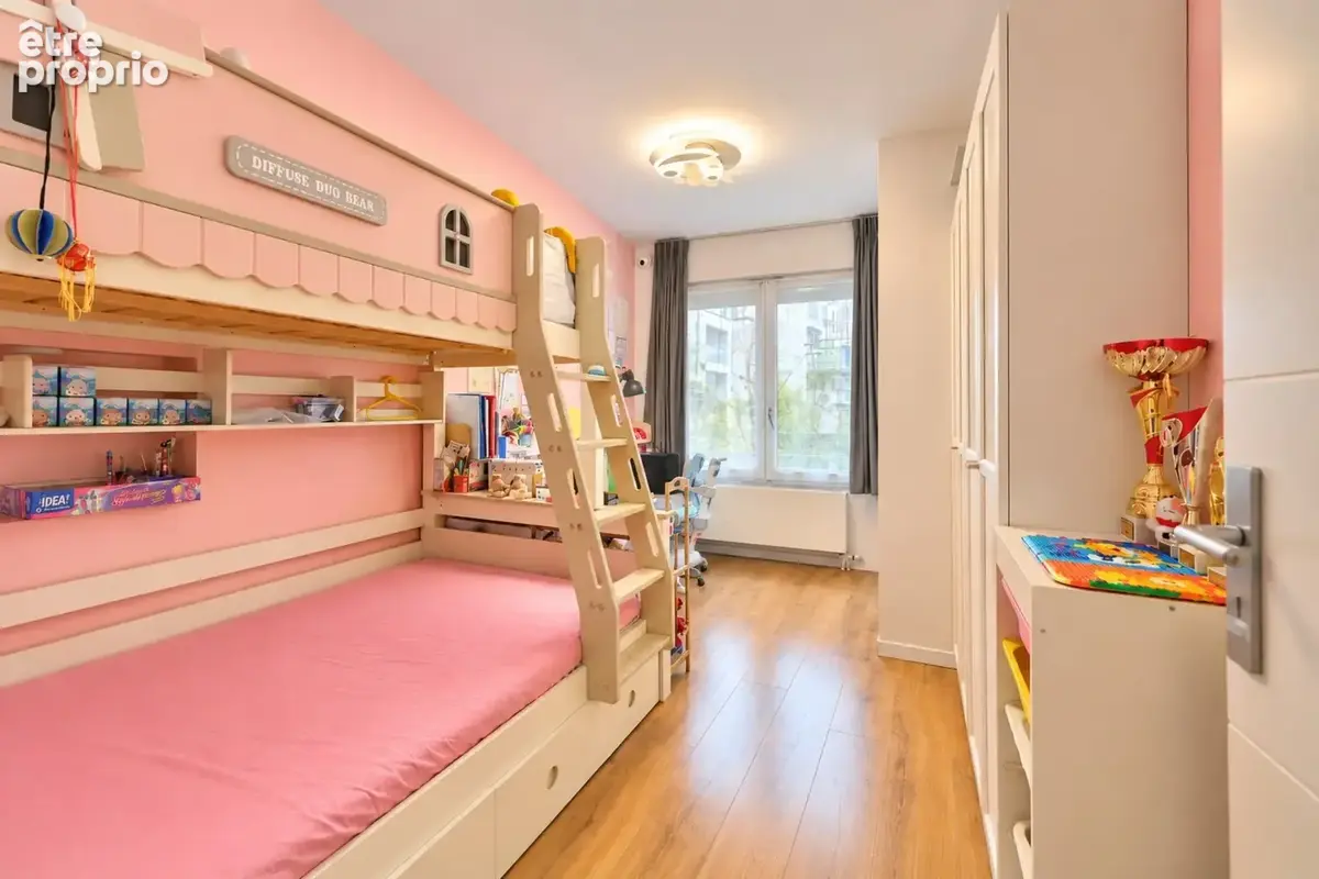 LYON 6e – BELLECOMBE – Appartement familial 132 m² – 4 chambres – 2 balcons – garage - photo 8