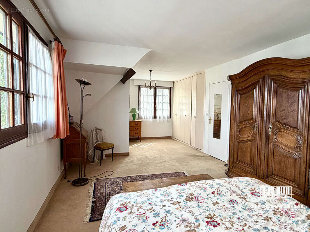 Maison à LOUVIGNY