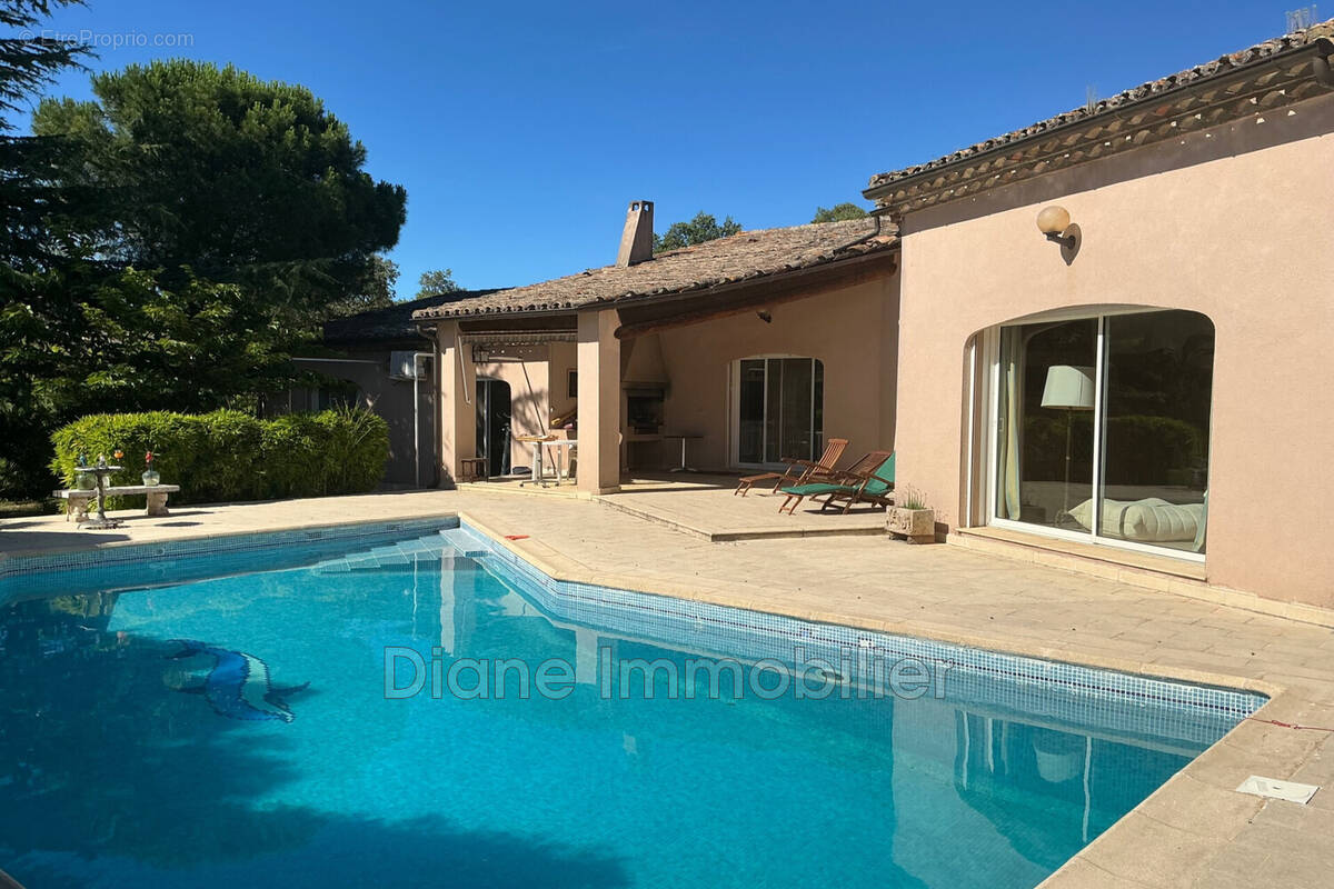 Maison à NIMES