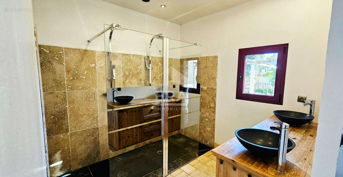 Maison à TOURRETTES-SUR-LOUP