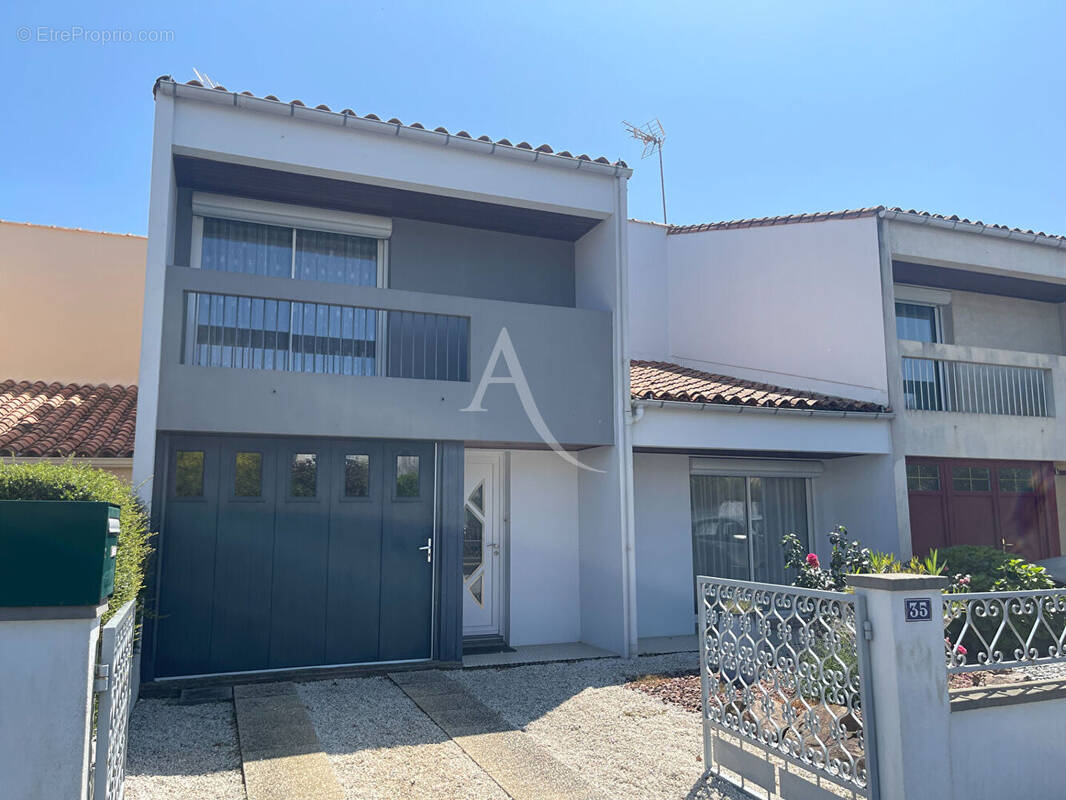 Maison à FONTENAY-LE-COMTE