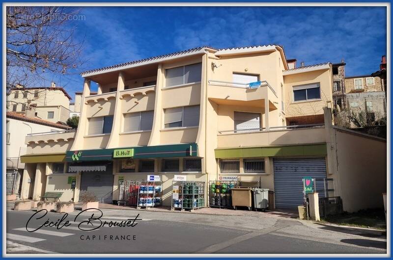 Appartement à SAINT-LAURENT-DE-CERDANS