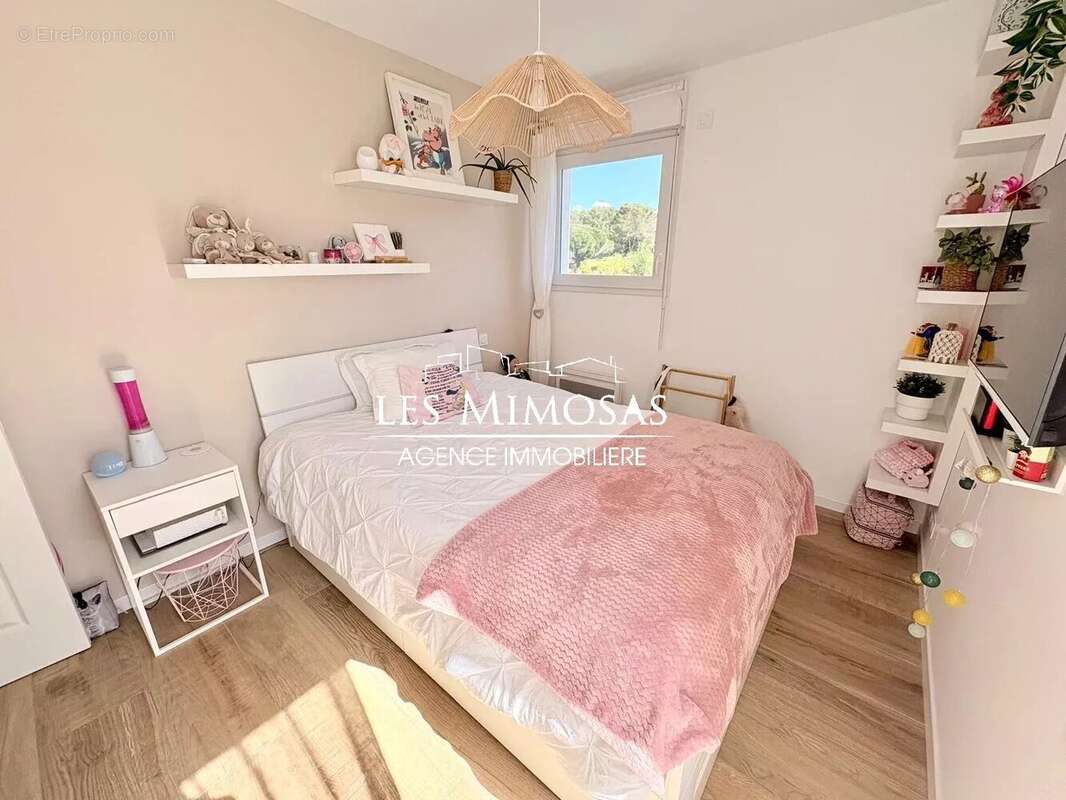 Appartement à FREJUS