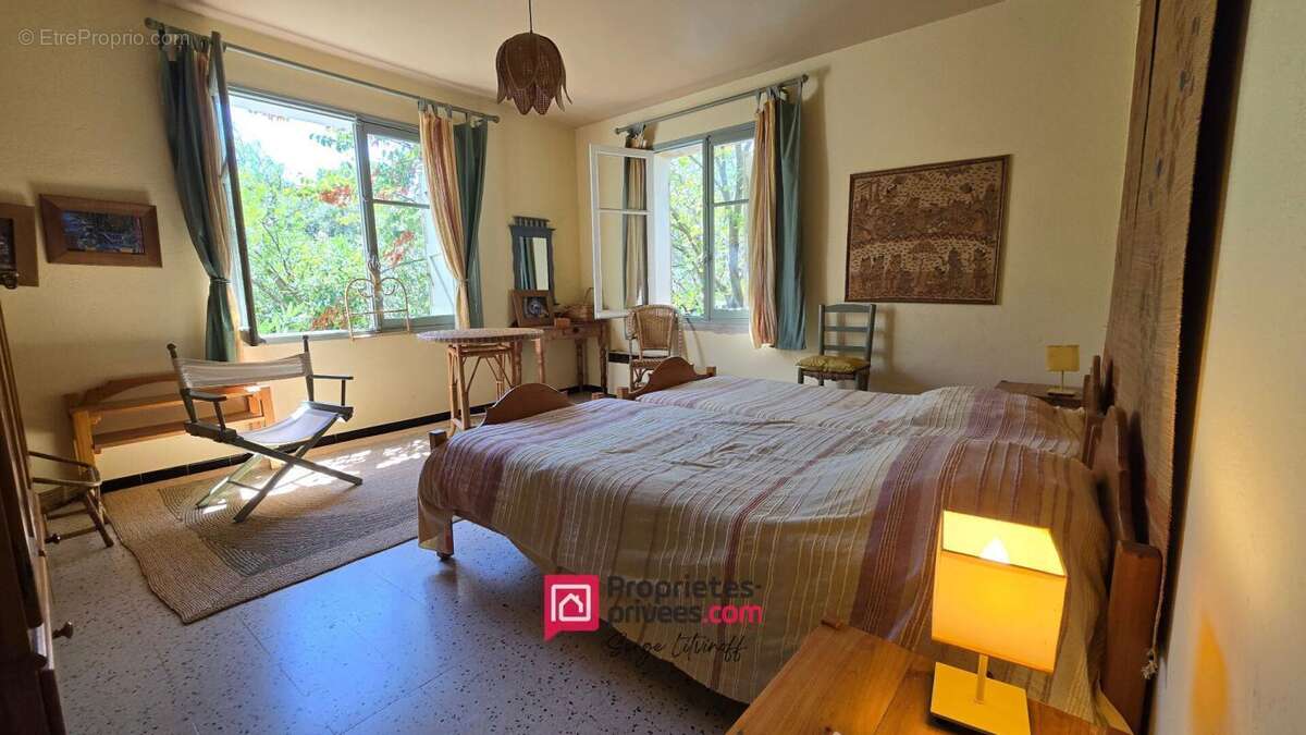 Maison à PLAN-DE-LA-TOUR