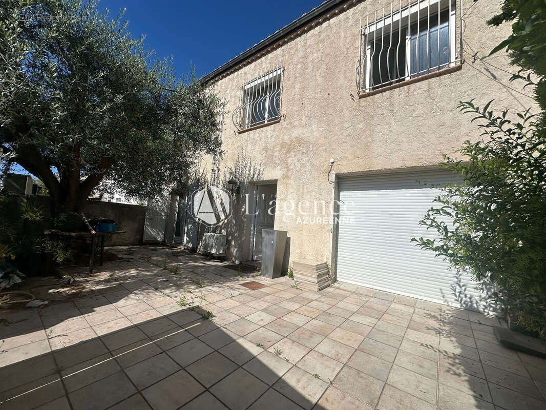 Maison à CAGNES-SUR-MER