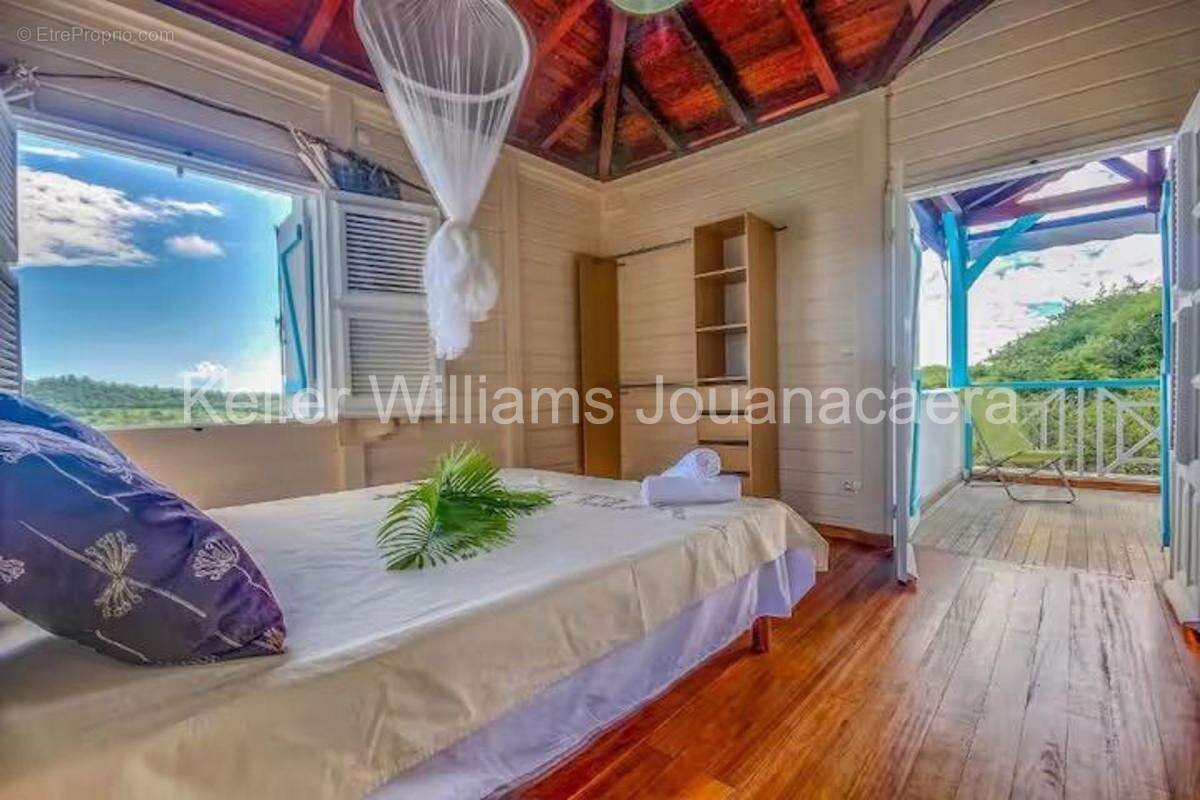 Maison à SAINTE-ANNE