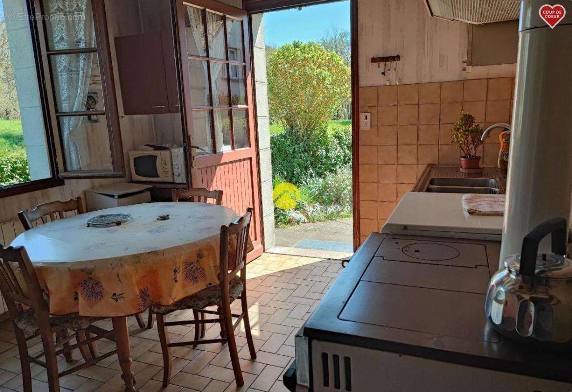 Maison à MEASNES