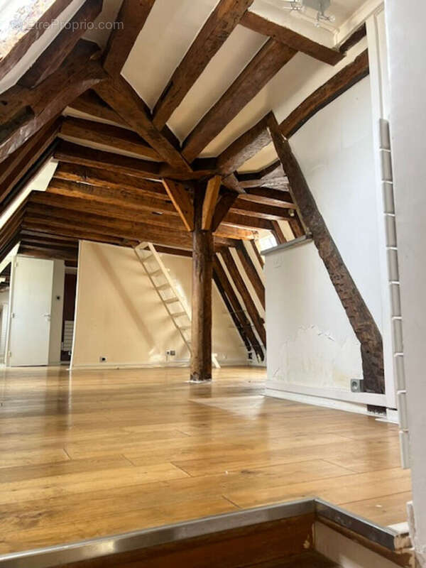 PAris 2 - Appartement Atypique au coeur du Quartier Montorgueil - 3 pièces rue Tiquetonne - photo 3