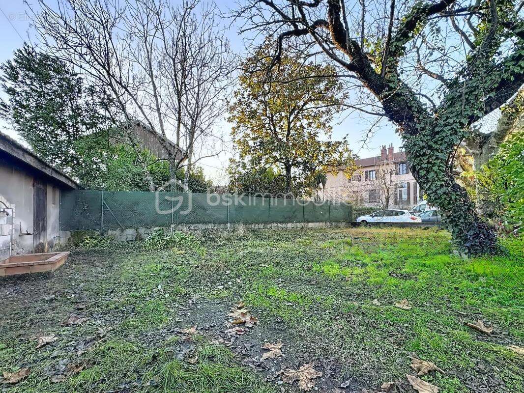 Maison à CHAMP-SUR-DRAC