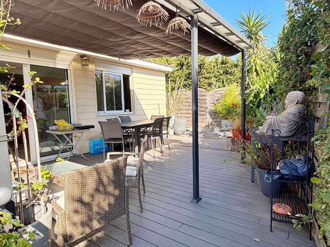 Maison à ROQUEBRUNE-SUR-ARGENS