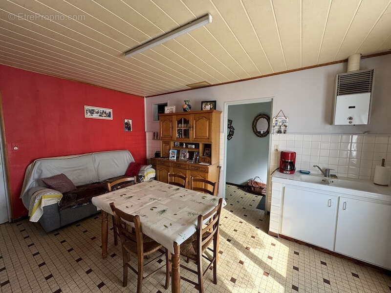 Maison de plain-pied avec grand jardin - photo 7