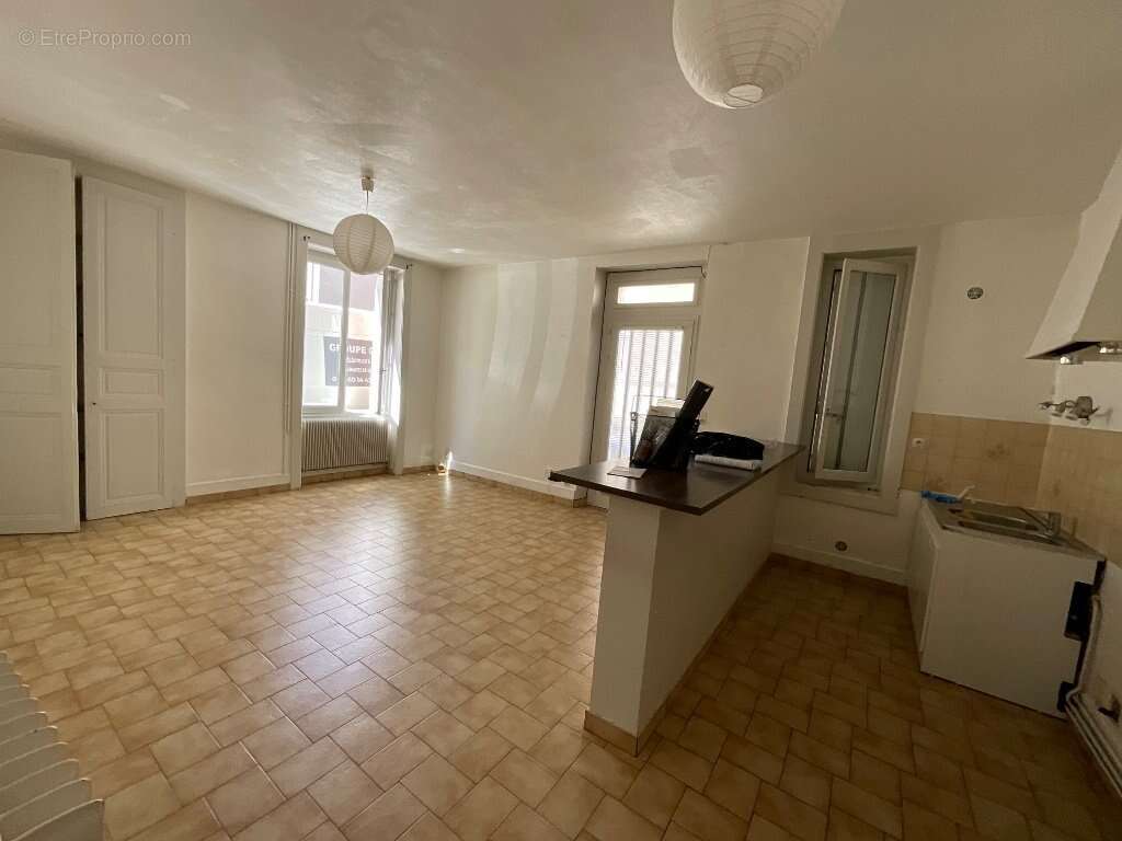 Maison à SAINT-JUST-SAINT-RAMBERT