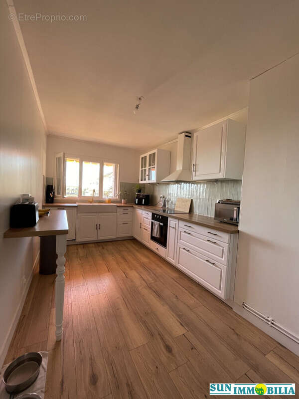 Appartement à SAINT-LAURENT-DU-VAR