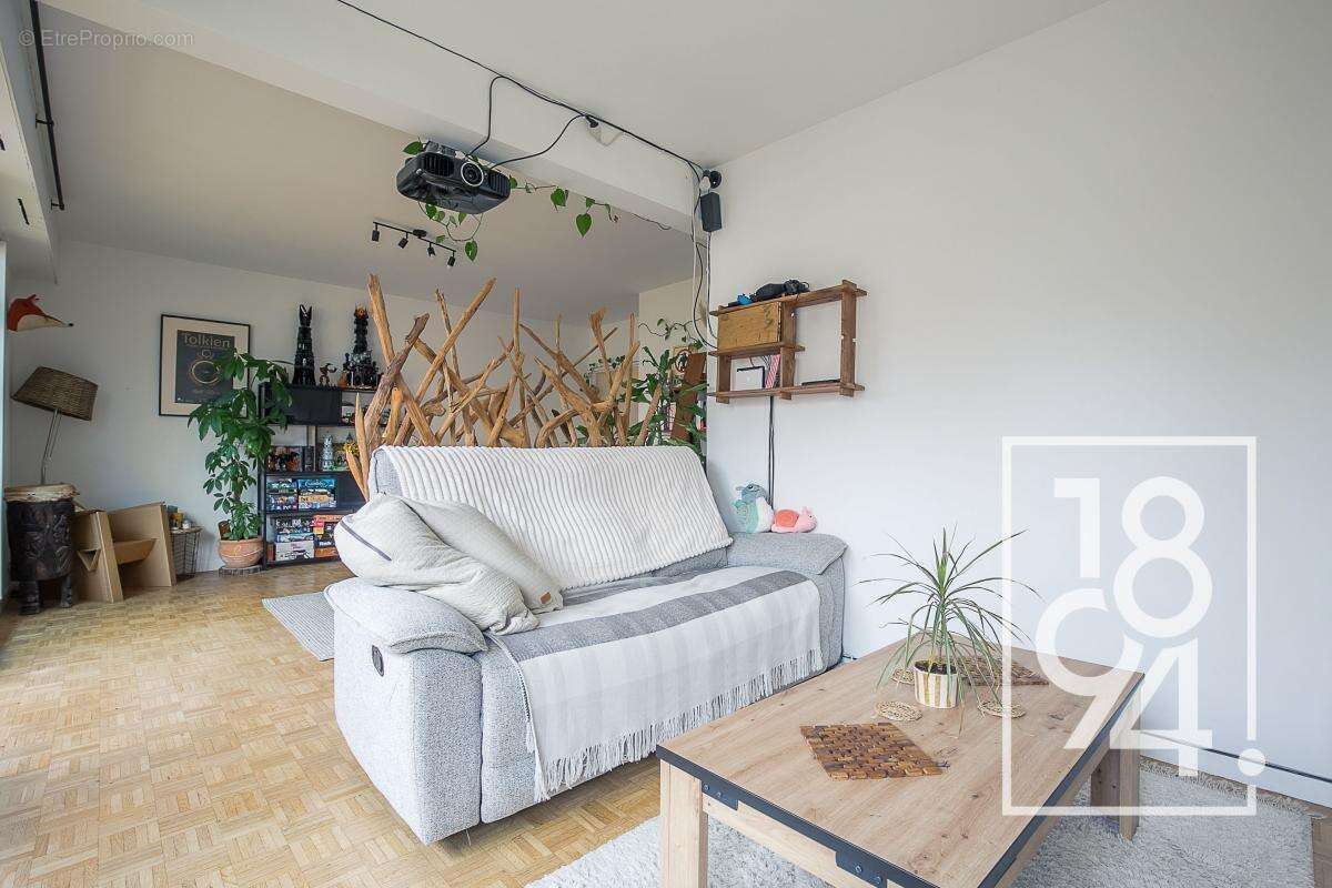 Appartement à MARSEILLE-6E