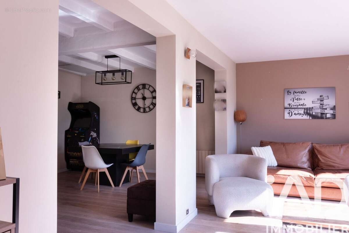 Photo 3 - Maison à HOUILLES