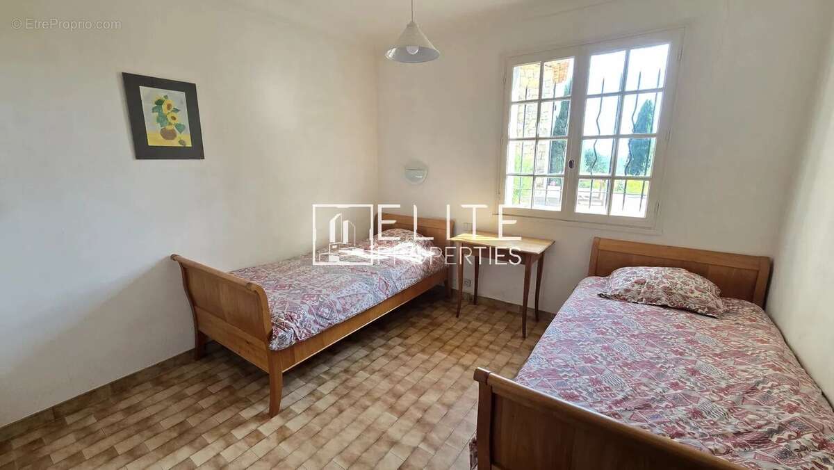 Maison à MOUANS-SARTOUX