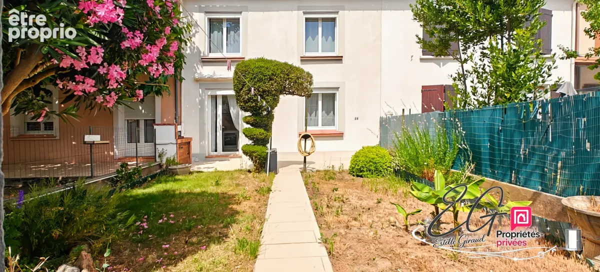 Maison rénovée 3 chambres avec jardin clos et deux places de parking - photo 2