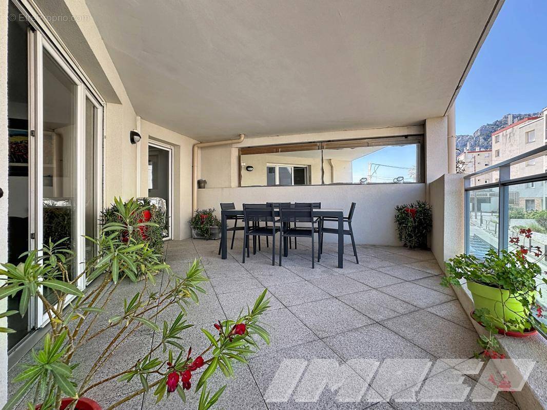 Appartement à MARSEILLE-8E
