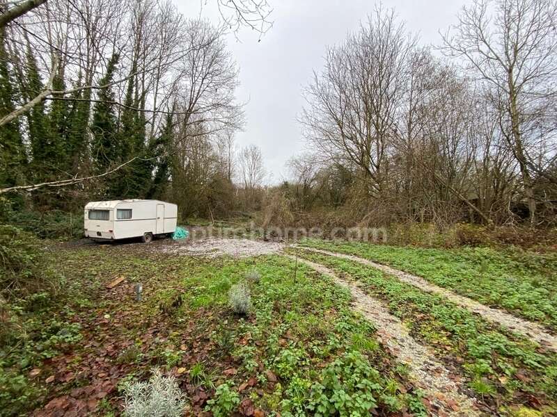 Terrain à LIESSE-NOTRE-DAME