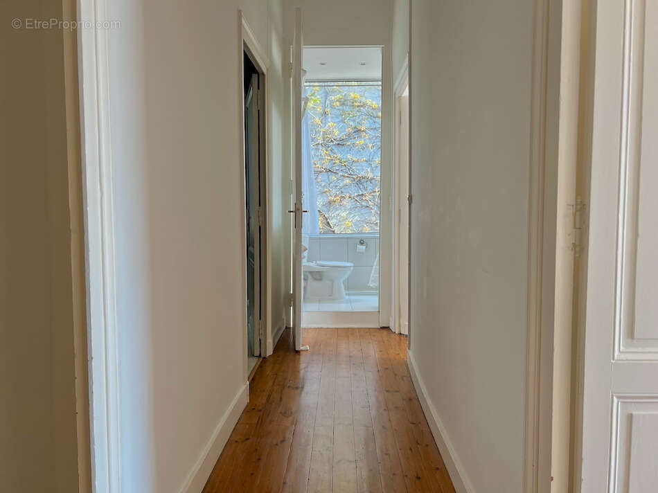 Maison à SAINT-EMILION